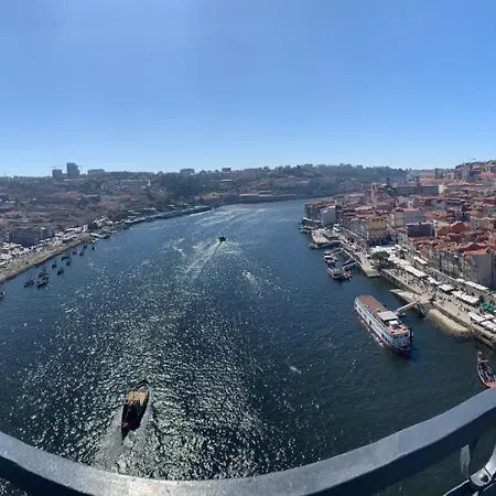 Tanger - Foz, Serralves & * Oporto