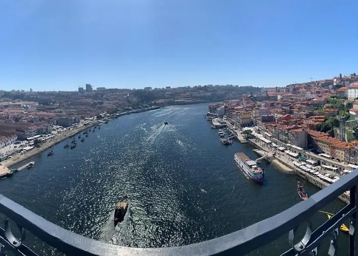 Tanger - Foz, Serralves & * Oporto