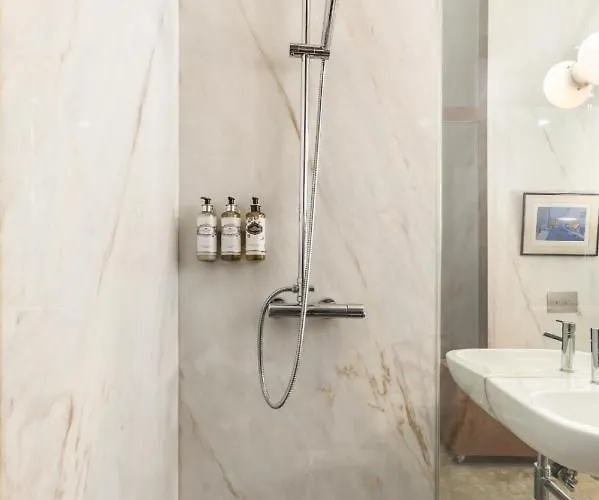 Tanger - Foz, Serralves & * Oporto