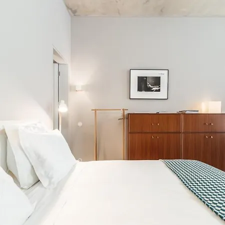 Tanger - Foz, Serralves & *