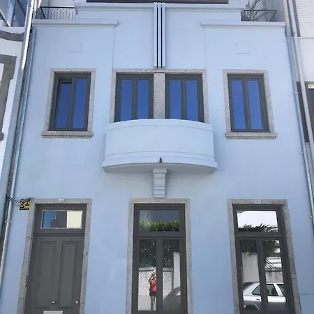 Tanger - Foz, Serralves & Homestay
